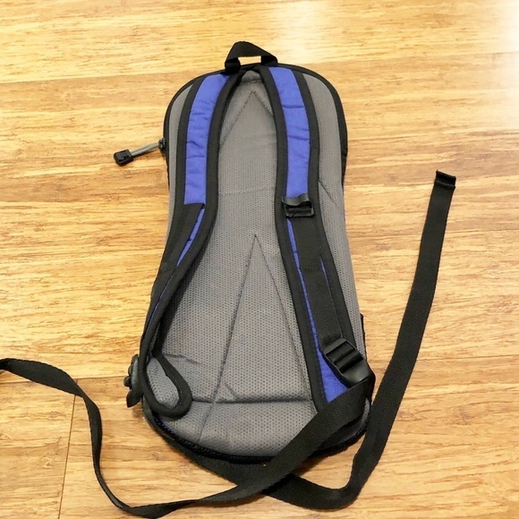 Camelbak Rogue Hydration Resevior Backpack No Bladder Black & Blue Outdoor - Picture 2 of 9